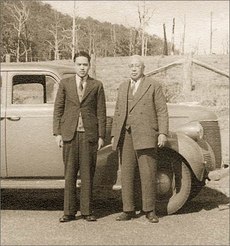 Glenn Innes - Norman Young with his father Kwan Hong Kee
